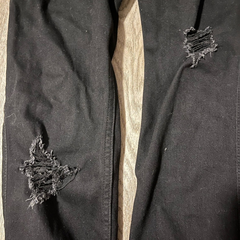 Long Ripped Jeans - Picture 4 of 5